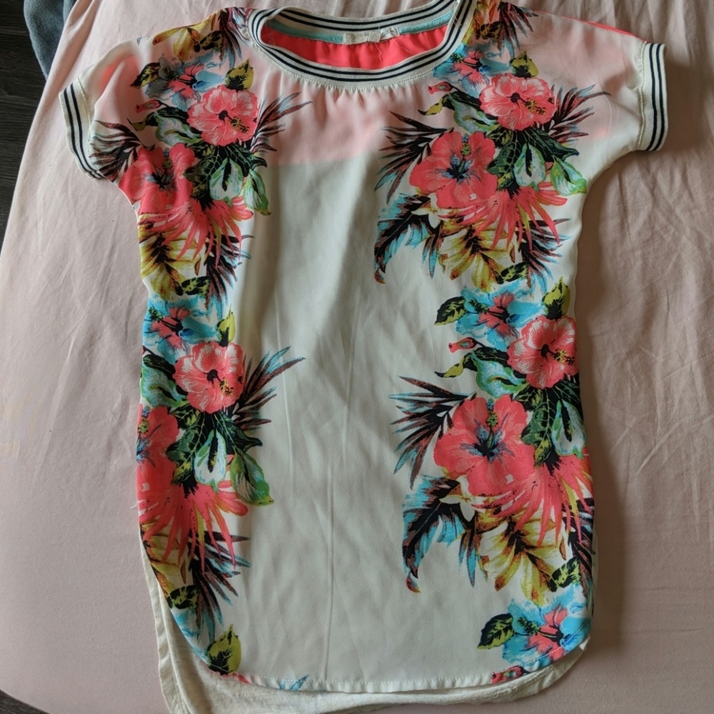 Floral top